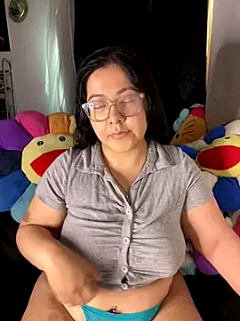 MsConejitaa online show from 4, 10, 2025