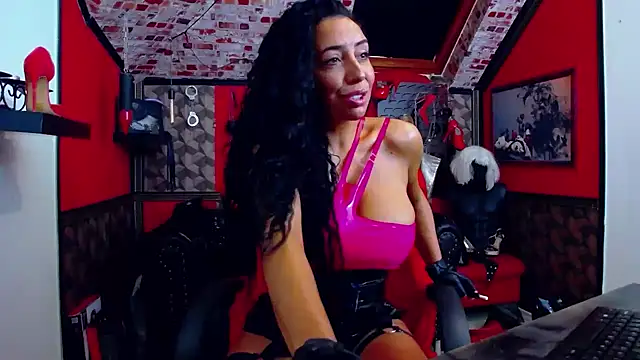 DommeBellatrix online show from 10, 5, 2026