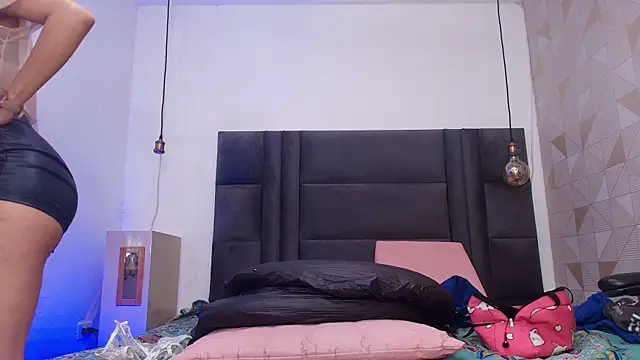 arletmss online show from 11, 10, 2025