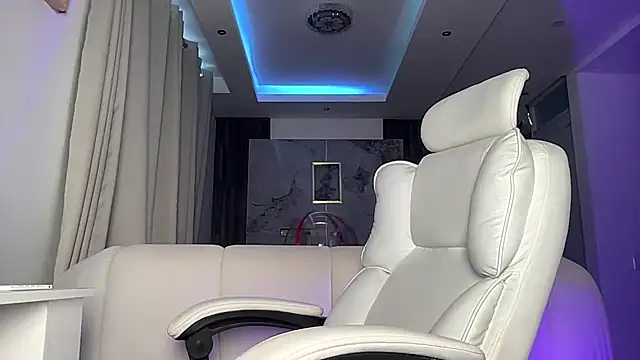 baby natalie online show from 21, 3, 2026