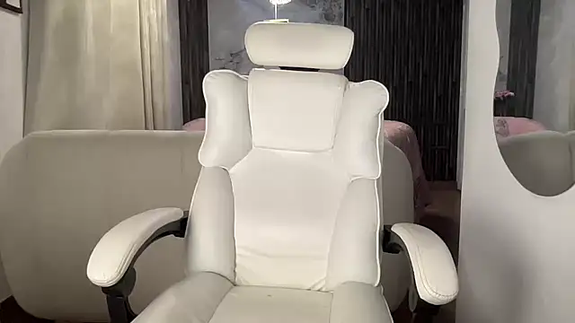 baby natalie online show from 15, 7, 2026