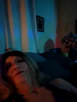 Vonniecd online show from 7, 3, 2025