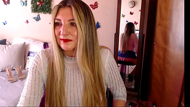 Snapshot of Jolie-Mature chatting on 5, 6, 2026 Jolie-Mature online show from 5, 6, 2026