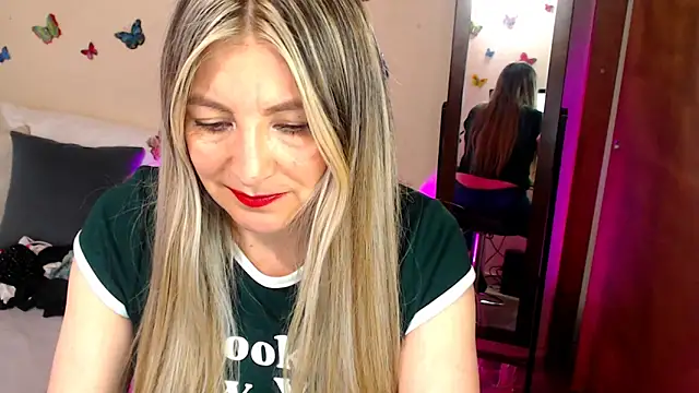 Jolie-Mature online show from 29, 9, 2025