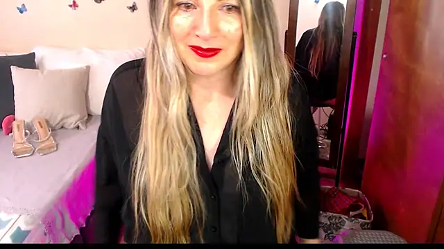 Jolie-Mature online show from 7, 4, 2026