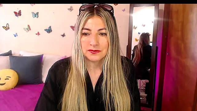 Jolie-Mature online show from 7, 11, 2025