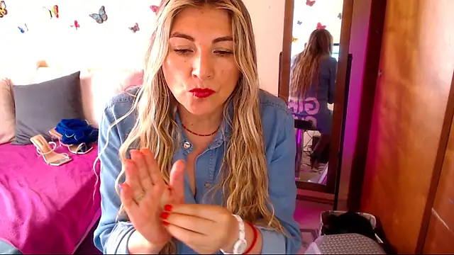 Jolie-Mature online show from 1, 12, 2025