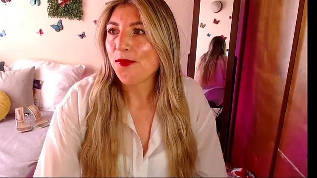 Jolie-Mature online show from 16, 5, 2026