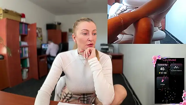 legsLONG online show from 21, 2, 2025