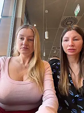 legsLONG online show from 16, 2, 2026