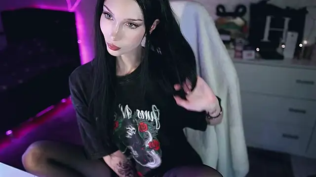  Uindi  online show from 9, 12, 2024