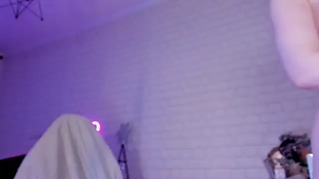  Uindi  online show from 26, 2, 2025