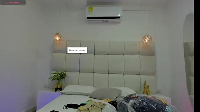 DanielleEvans  online show from 27, 10, 2025