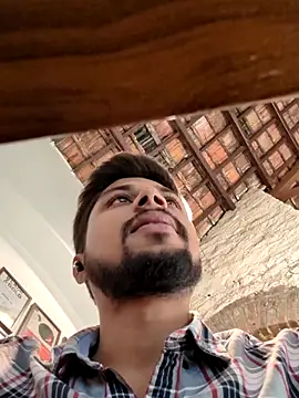  IRRESISTIBLE  online show from 28, 10, 2025