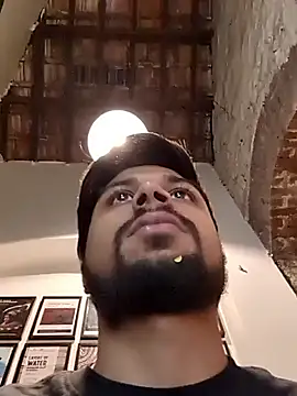  IRRESISTIBLE  online show from 13, 2, 2026