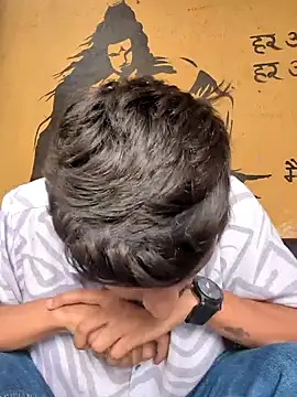  IRRESISTIBLE  online show from 20, 2, 2025