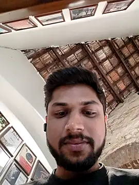  IRRESISTIBLE  online show from 30, 10, 2025