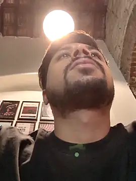  IRRESISTIBLE  online show from 18, 4, 2026