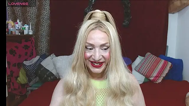 Snapshot of elena_evans chatting on 11, 6, 2026 elena evans online show from 11, 6, 2026