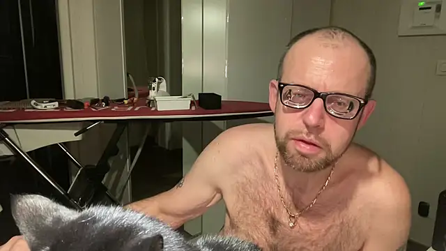 FABIOGLASSES online show from 6, 10, 2025