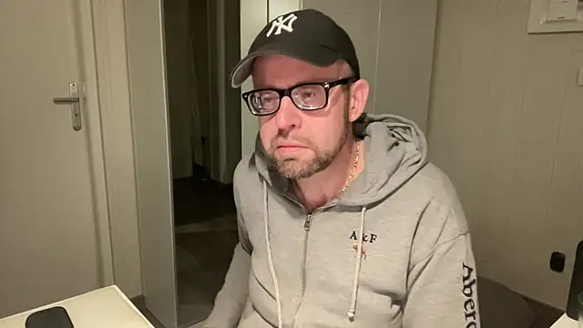 FABIOGLASSES online show from 26, 9, 2025