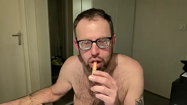 FABIOGLASSES online show from 4, 12, 2024