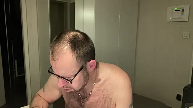 FABIOGLASSES online show from 8, 2, 2026