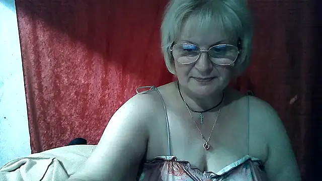 Snapshot of Gina_Marlyn chatting on 10, 5, 2026 Gina Marlyn online show from 10, 5, 2026
