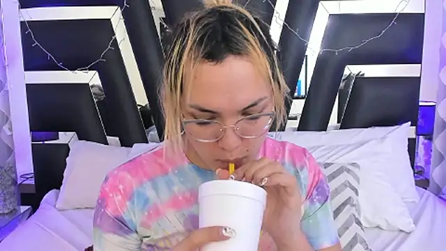 katya kozlov online show from 7, 3, 2025