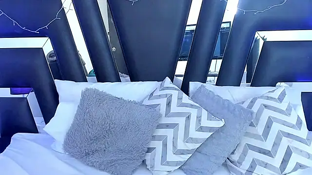 katya kozlov online show from 24, 2, 2025