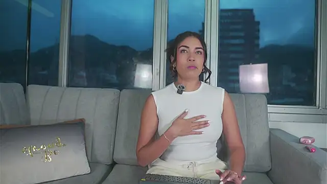 aisha es online show from 23, 5, 2026