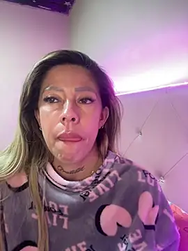 Karly moon online show from 23, 3, 2025