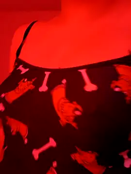 Evellyn Grey online show from 12, 9, 2025