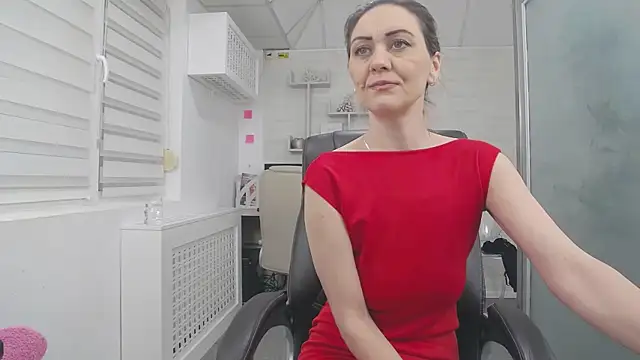 EllaMilf  online show from 17, 1, 2026