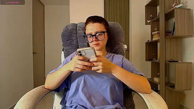 Snapshot of Arya_starrk chatting on 4, 11, 2025 Arya starrk online show from 4, 11, 2025