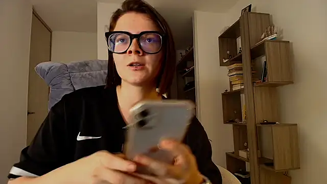 Snapshot of Arya_starrk chatting on 6, 10, 2025 Arya starrk online show from 6, 10, 2025