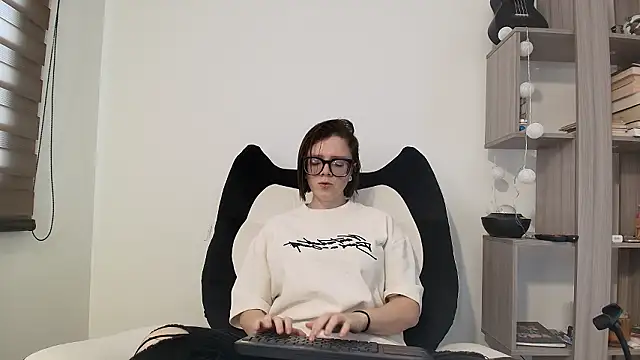 Arya starrk online show from 9, 3, 2026