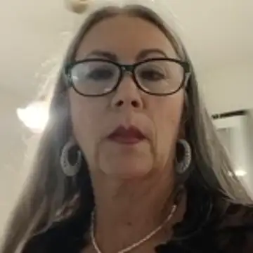 EvaRobinson online show from 16, 6, 2026