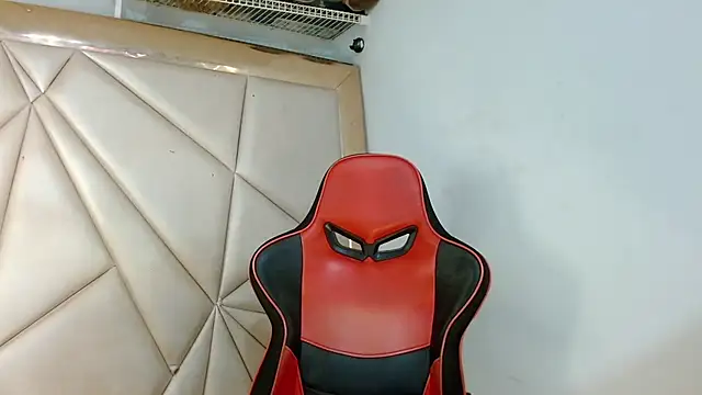 Snapshot of sweet_brunettex_lovingyou chatting on 3, 10, 2025 sweet brunettex lovingyou online show from 3, 10, 2025