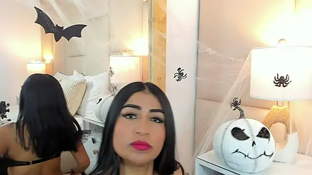 AntoniaRoss  online show from 15, 10, 2025