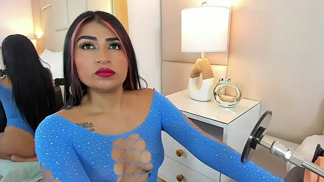 AntoniaRoss  online show from 8, 2, 2025