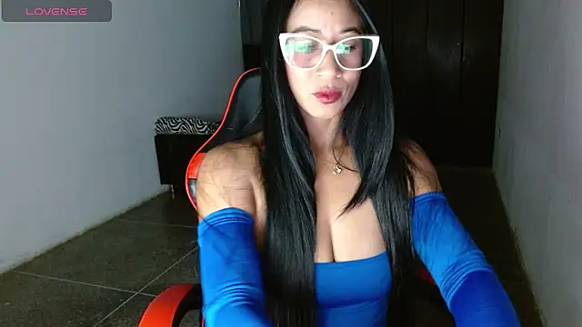 Emiliklauss22 online show from 24, 5, 2026