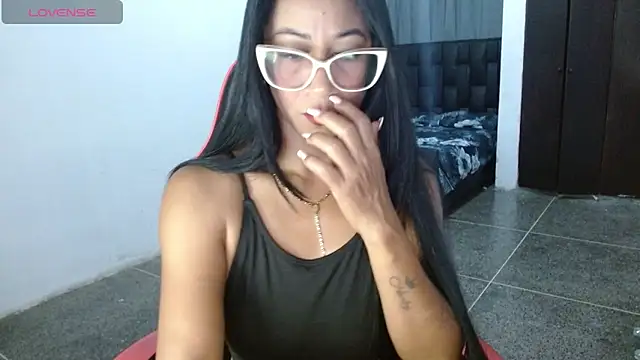 Emiliklauss22 online show from 1, 4, 2026