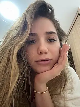 ShelbyHagen online show from 30, 10, 2025