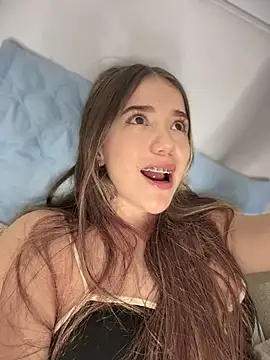 ShelbyHagen online show from 24, 11, 2025