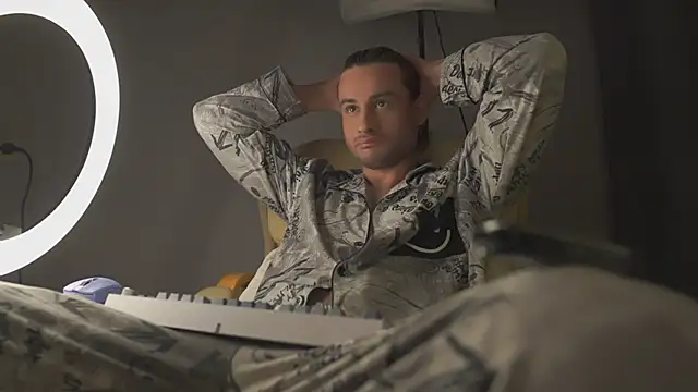 Keen   Luckystrike online show from 21, 3, 2025