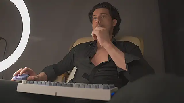 Keen   Luckystrike online show from 22, 3, 2025