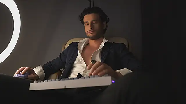 Keen   Luckystrike online show from 3, 3, 2025