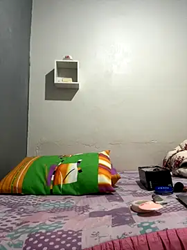 Snapshot of laisviana21 chatting on 4, 10, 2025 laisviana21 online show from 4, 10, 2025