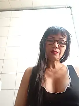 kelly dirty  online show from 26, 6, 2026